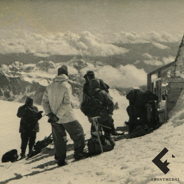   " "    (, 1942 .)