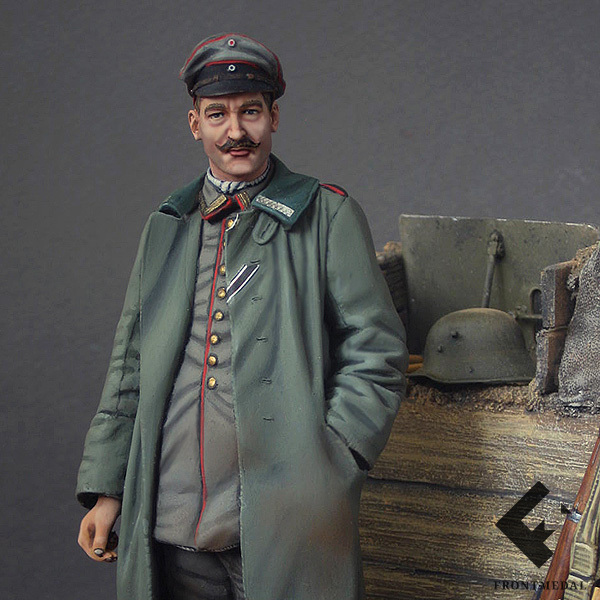 Прусский офицер в окопах на передовой (Бельгия, 1916)