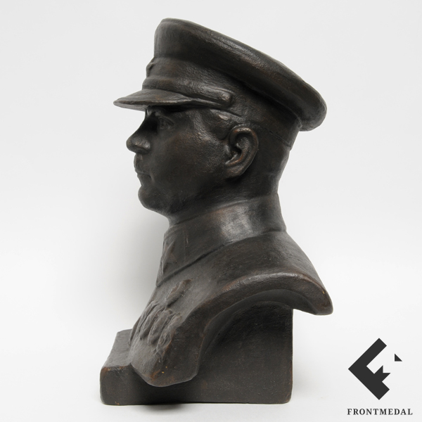 Бюст маршала К.Е. Ворошилова (Гжель, 1936 г.)