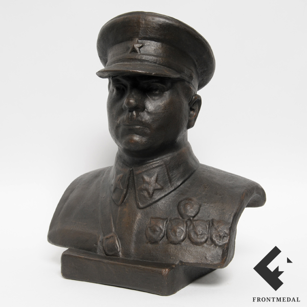 Бюст маршала К.Е. Ворошилова (Гжель, 1936 г.)