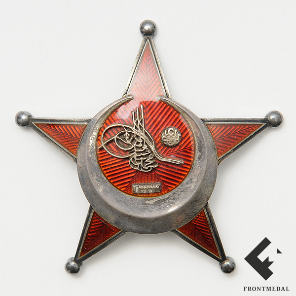 Орден Железного Полумесяца в футляре