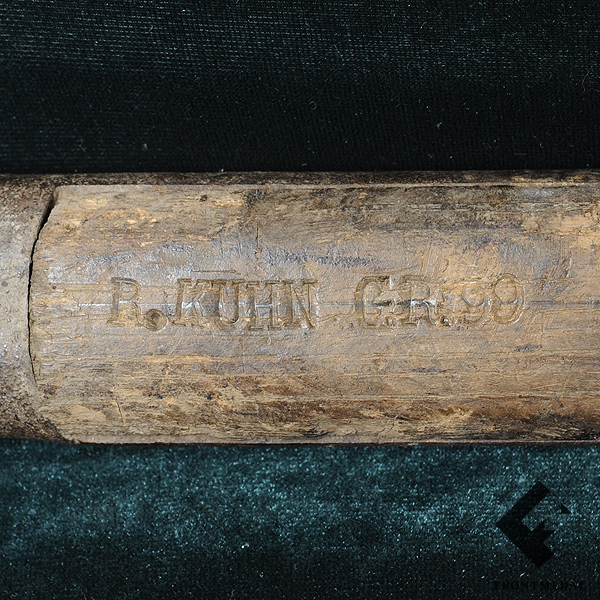 Ледоруб "R.Kuhn G.R.99" "ELBRUS: 5633М 21.8.42"