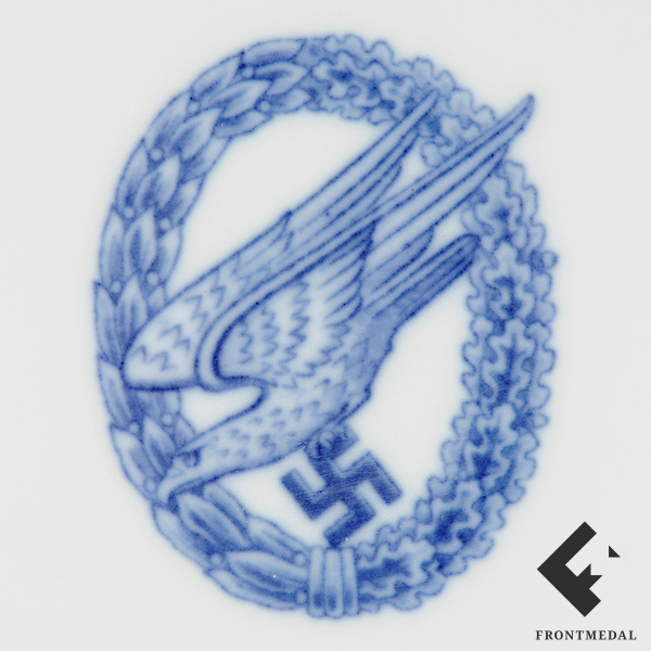 Декоративная тарелка "FALLSCHIRMJÄGER-REGIMENT 3"