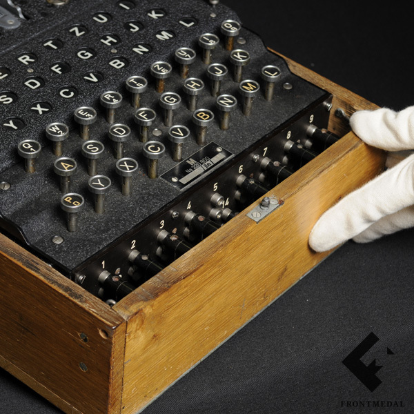 4-роторная шифровальная машина Энигма (ENIGMA)