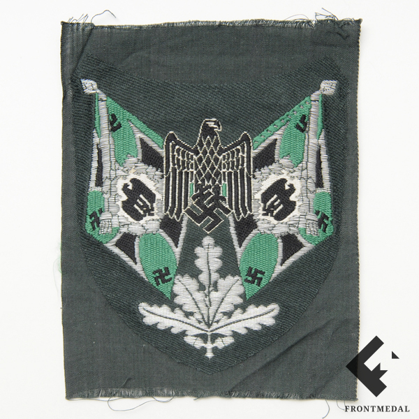 Знак-нашивка "Знаменосец горнострелковых частей"