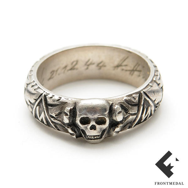 Почетное кольцо СС "Мертвая голова" (Totenkopfring)