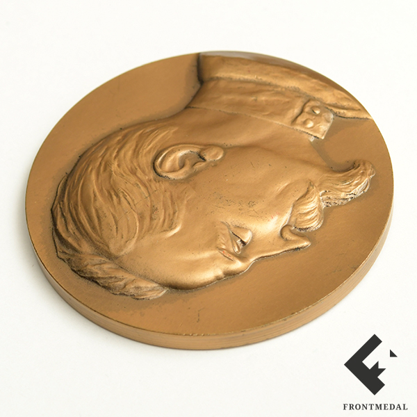 ������ "60 ��� ����������� �������� "������". �.�. �����������"