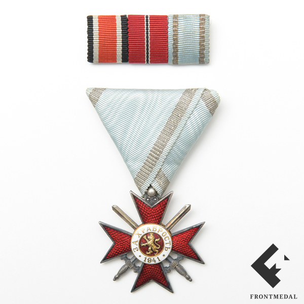 Крест "За храбрость" обр. 1941 г. в футляре с полевой планкой