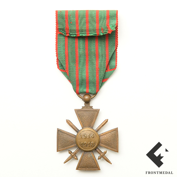 ������� ����� 1914�1918 (Croix de guerre 1914�1918) � �����������