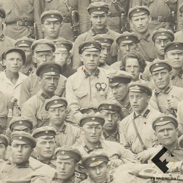     (, 1920- .)