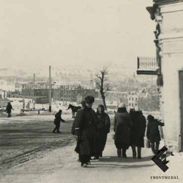 Две фотографии из оккупированного Смоленска, 1942 год