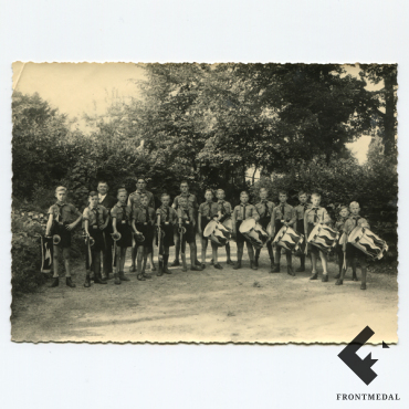 Групповая фотография оркестра организации Гитлерюгенд