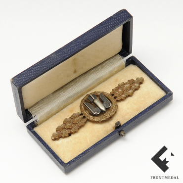 Пилот-бомбардировщик Люфтваффе в бронзе в футляре