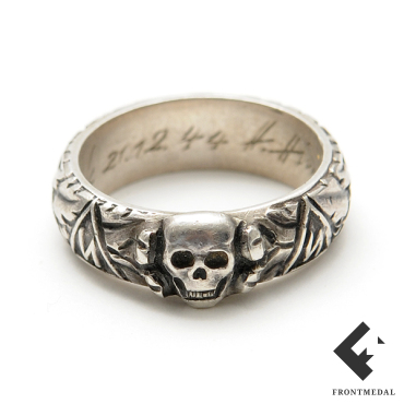 Почетное кольцо СС "Мертвая голова" (Totenkopfring)