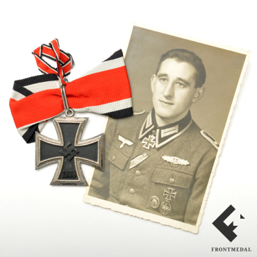 Рыцарский крест Железного креста с фотографией кавалера