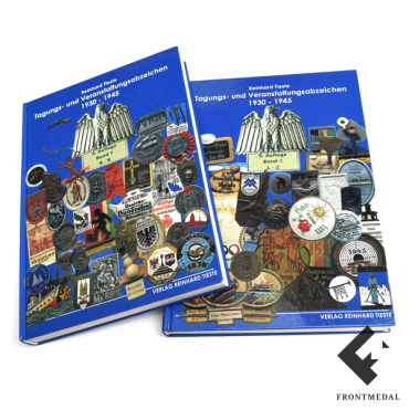 Книга/каталог "Значки организаций и мероприятий 1930-45", 2 тома