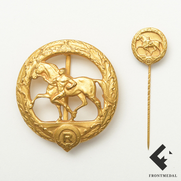 Знак и миниатюра "За заботу о лошадях" 1-й степени