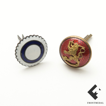 Кокарды рядового и офицерского состава армии Финляндии на ВМВ