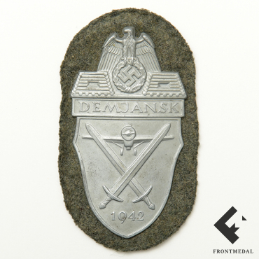   "DEMJANSK 1942"    