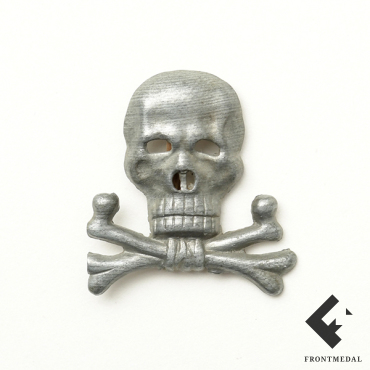 Эмблема кавалерийского полка Вермахта - Адамова голова