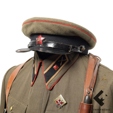 Фуражка начальствующего состава Артиллерии РККА обр. 1935 г.